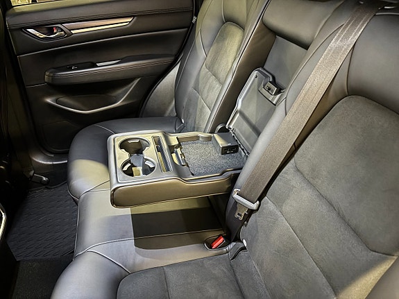 Honda CR-V 7 of 15