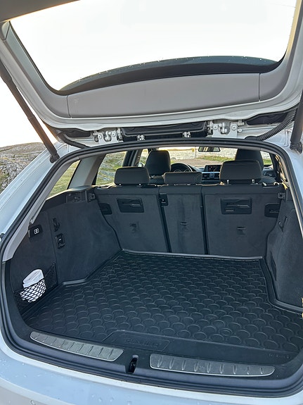 BMW 320d 3 of 6