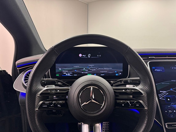Mercedes-Benz EQE350 12 of 24