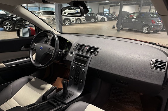 Volvo C30 9 of 16