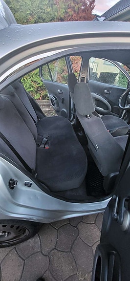 Nissan Micra 5 of 8