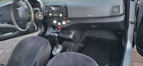 Nissan Micra 6 of 8