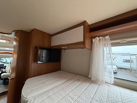 Hymer T 678 CL 60 Edition! Långbädd! Får köras på B-kort! 12V Fläkt! Låga mil! Stort garage! 11 of 21