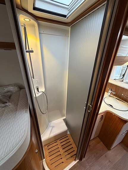 Hymer T 678 CL 60 Edition! Långbädd! Får köras på B-kort! 12V Fläkt! Låga mil! Stort garage! 13 of 21