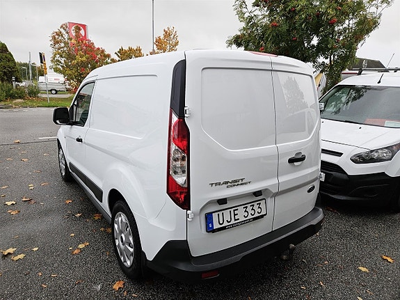 Ford Transit Connect 7 of 12