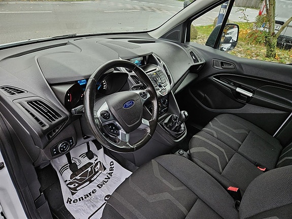 Ford Transit Connect 11 of 12