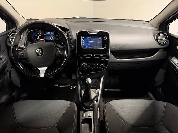 Renault Clio 11 of 23