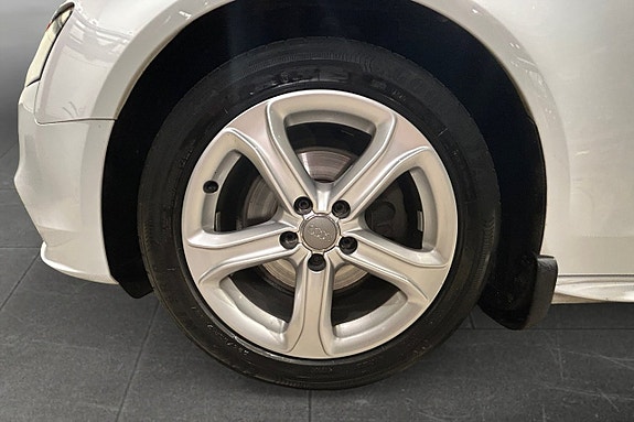 AUDI A4 AVANT 2.0 TFSI 180ch QUATTRO - E85 - XÉNON - SIÈGES CHAUFFANTS - RÉGULATEUR - JANTES 17"