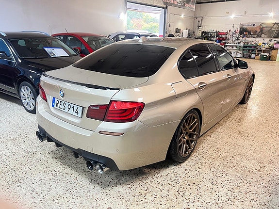 BMW 525d 5 of 12