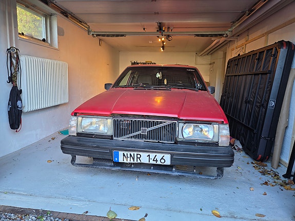 Volvo 740 2 of 6