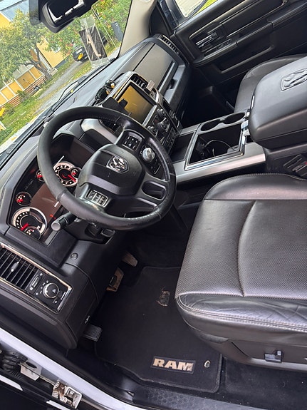 Dodge RAM 1500 7 of 8