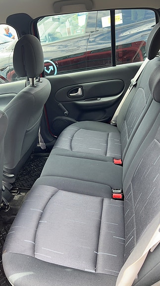 Renault Clio II 4 of 5