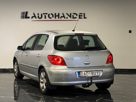 Peugeot 307 4 of 13