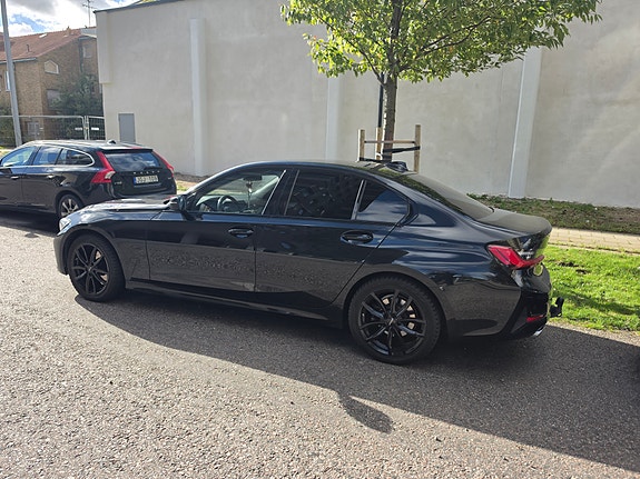 BMW 320d 8 of 19