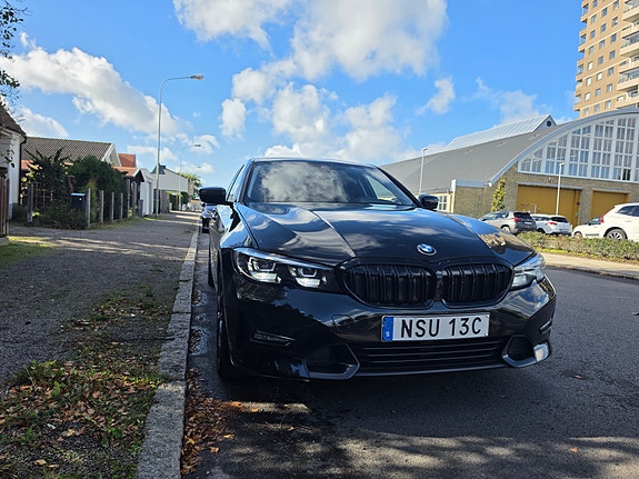 BMW 320d 9 of 19