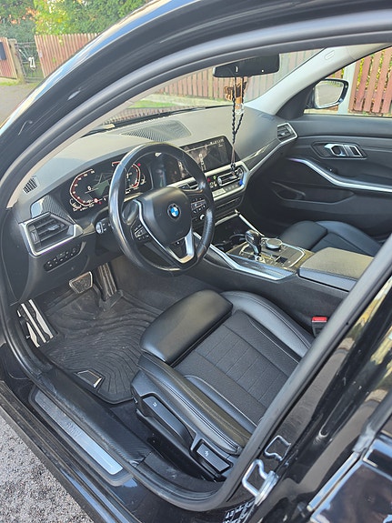 BMW 320d 6 of 19