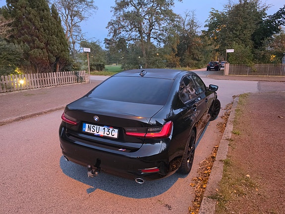 BMW 320d 18 of 19