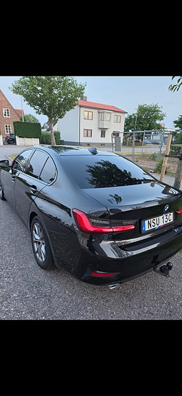 BMW 320d 12 of 19