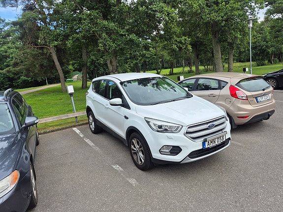 Ford Kuga 2 of 10