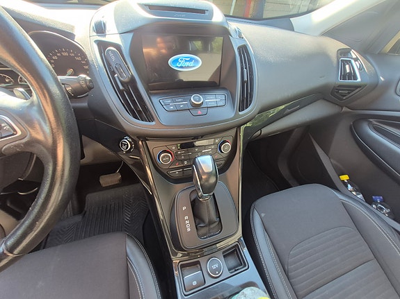Ford Kuga 10 of 10