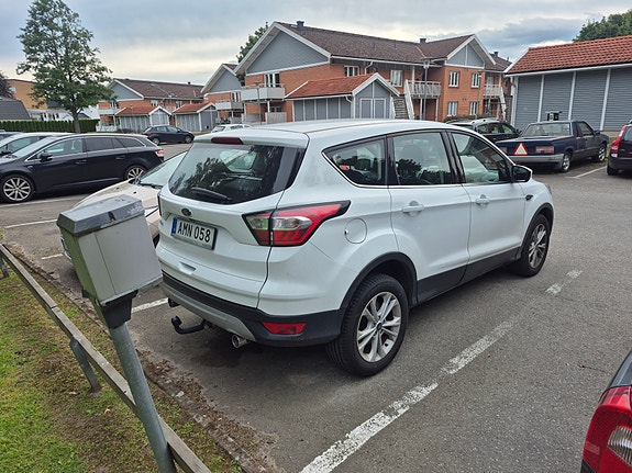Ford Kuga 3 of 10