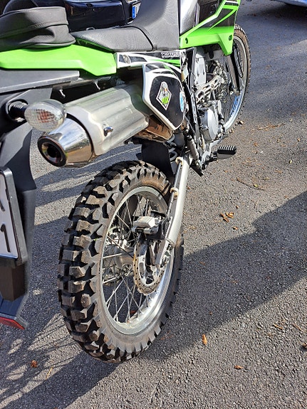 Kawasaki KLX250S 6 of 6