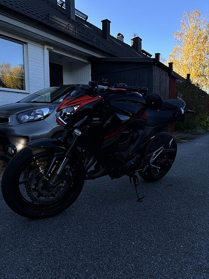 Kawasaki Z800 3 of 13
