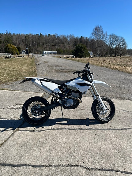 Husaberg FE250 2 of 6