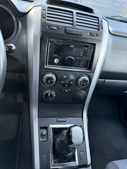 Suzuki Grand Vitara 6 of 6