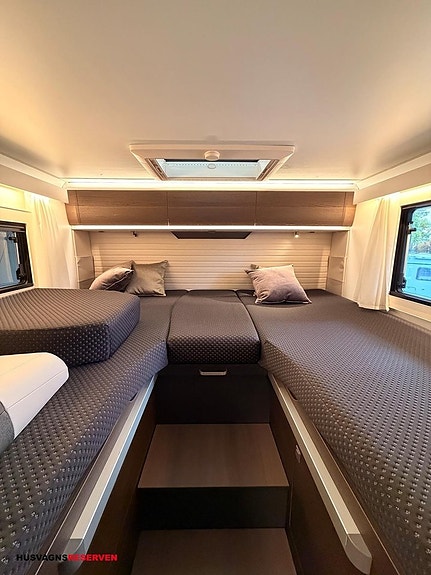 Adria MATRIX SUPREME 670 DL - Fiat MultiJet3 180HP (131 kW) HD 44H 20 of 23