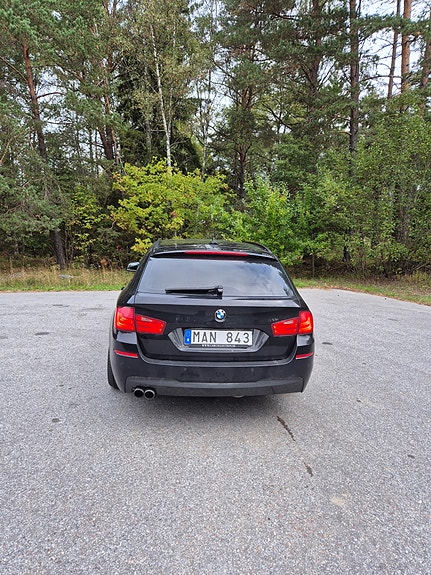 BMW 530d 3 of 12