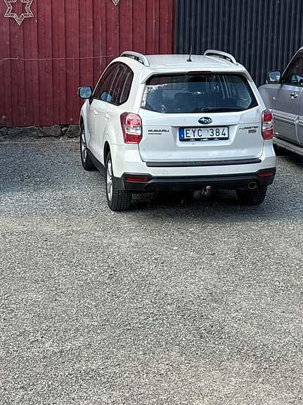 Subaru Forester 2 of 8
