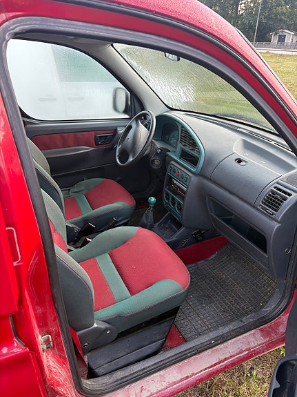 Citroen Berlingo 3 of 3