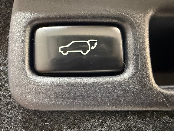 Lexus RX450h 18 of 25