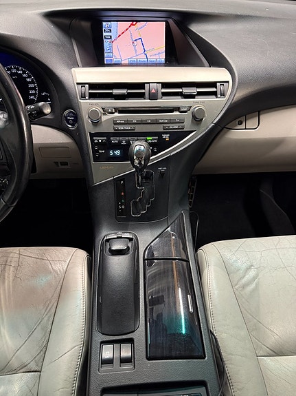Lexus RX450h 16 of 25