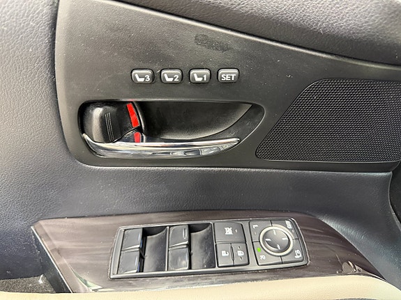 Lexus RX450h 20 of 25