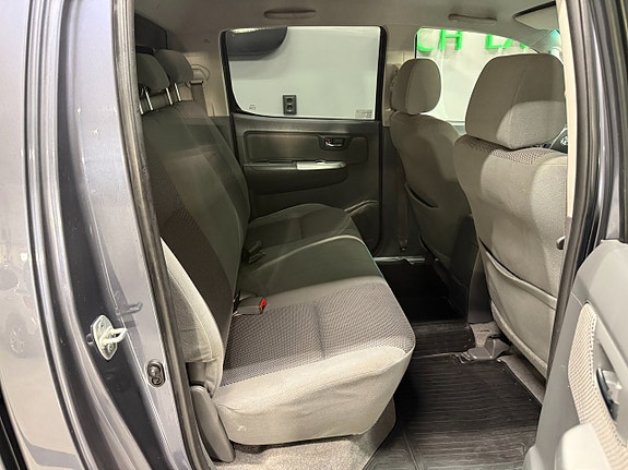 TOYOTA HILUX DOUBLE CABINE 3.0 D-4D 4X4 BVM 171 ch - CAMÉRA - ATTELAGE - 209000 km