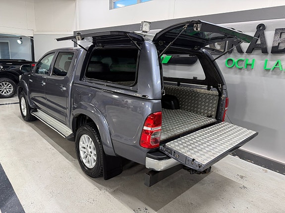 TOYOTA HILUX DOUBLE CABINE 3.0 D-4D 4X4 BVM 171 ch - CAMÉRA - ATTELAGE - 209000 km