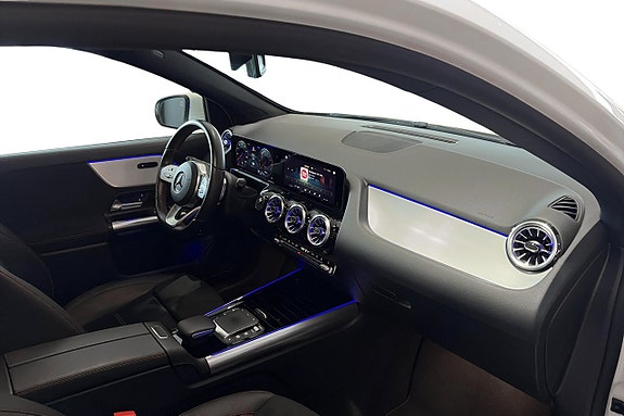 Mercedes-Benz GLA 250 e 6 of 12