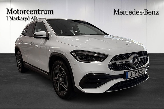 Mercedes-Benz GLA 250 e 2 of 12