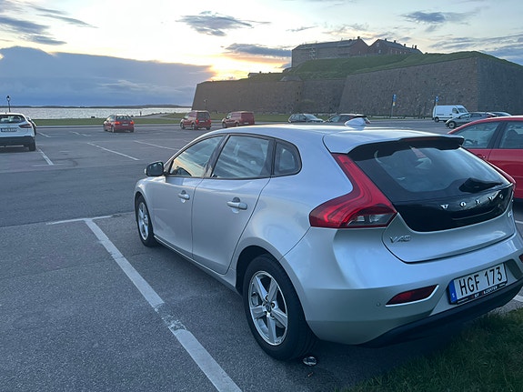 Volvo V40 5 of 12