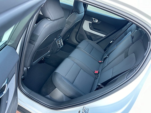 Polestar 2 12 of 29