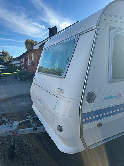 Adria Unica 562 UL 4 of 23