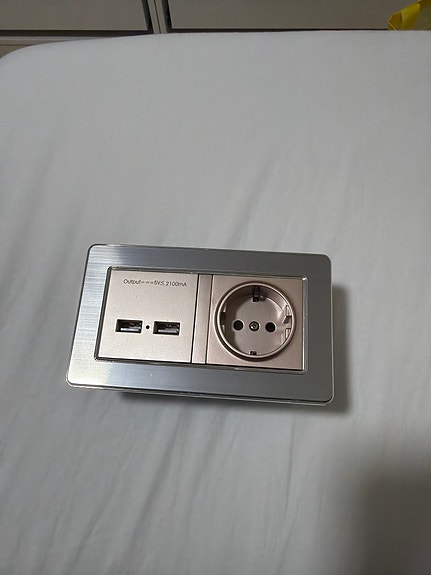 Product image 1 of 2