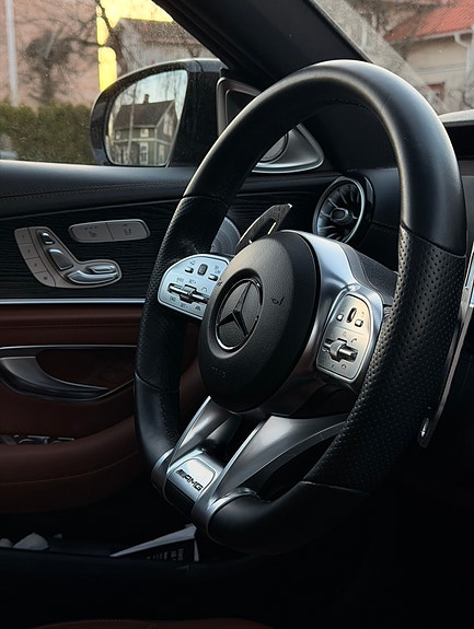 Mercedes-Benz E300 de 12 of 13