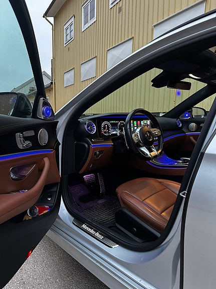 Mercedes-Benz E300 de 13 of 13
