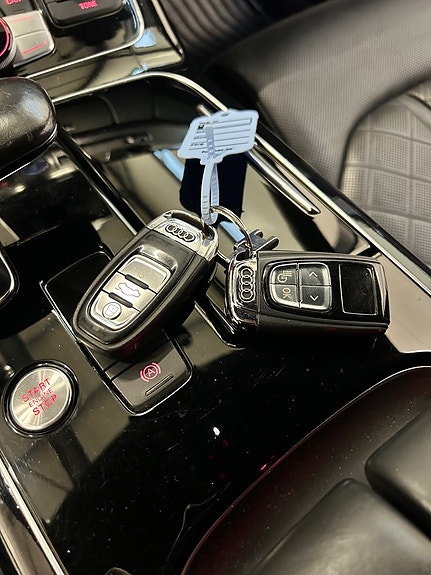Audi A8 20 of 21