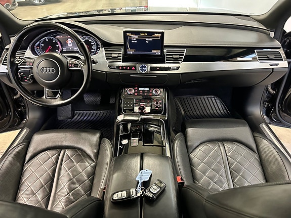 Audi A8 13 of 21