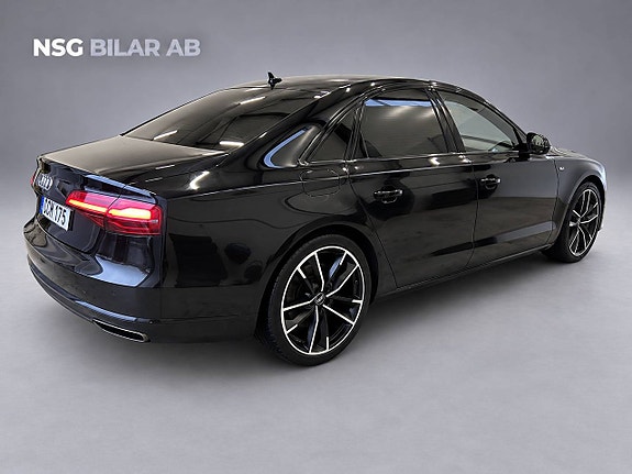 Audi A8 4 of 21