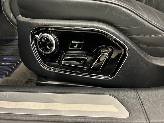 Audi A8 17 of 21